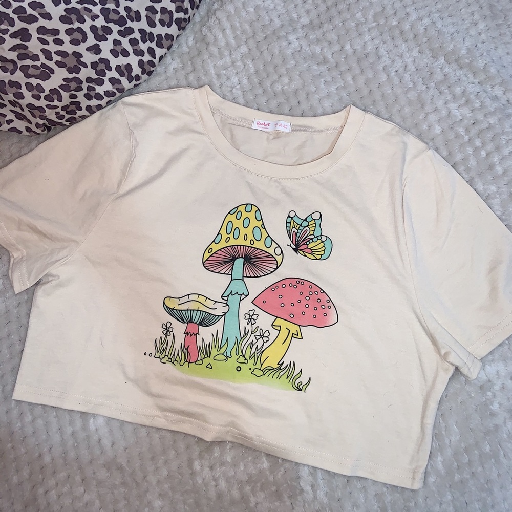 Mushroom Crop Top🪴🪵🍄